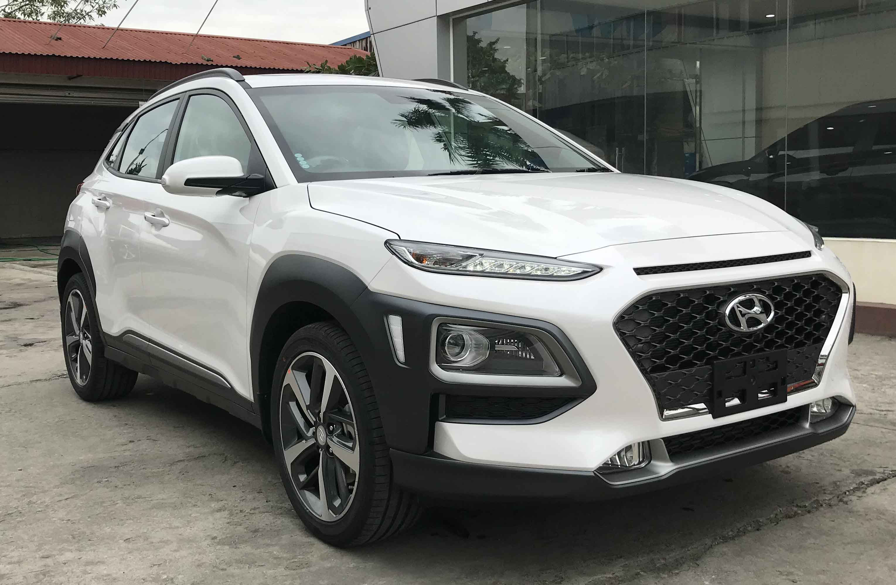 2021 Hyundai Kona pricing and specs detailed Facelift arrives for Kia  Seltos Mazda CX30 Toyota CHR and Honda HRV rival  Car News  CarsGuide